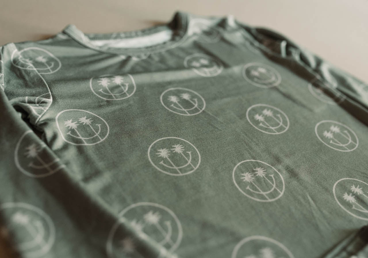 Palms Smiley - Long Sleeve Set